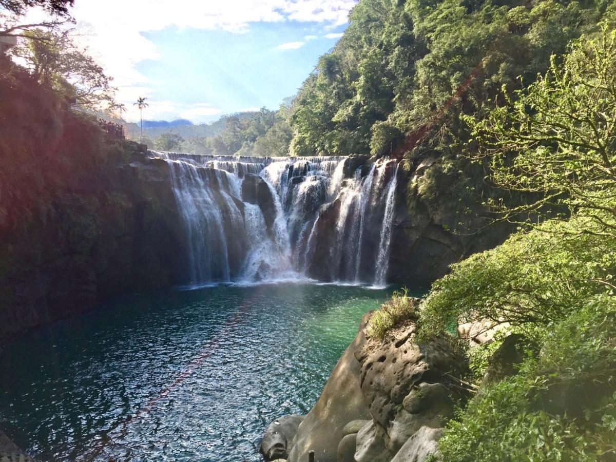 晶晶輕旅民宿 New Taipei City Extérieur photo