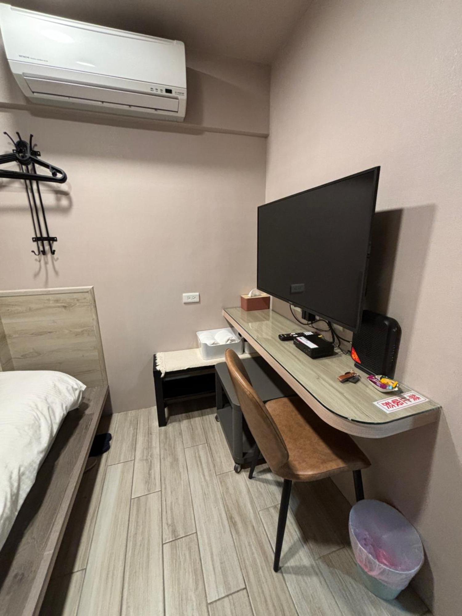 晶晶輕旅民宿 New Taipei City Extérieur photo